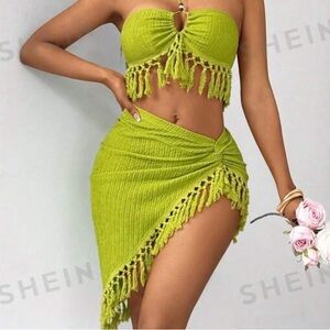 2 piece set very vibrant